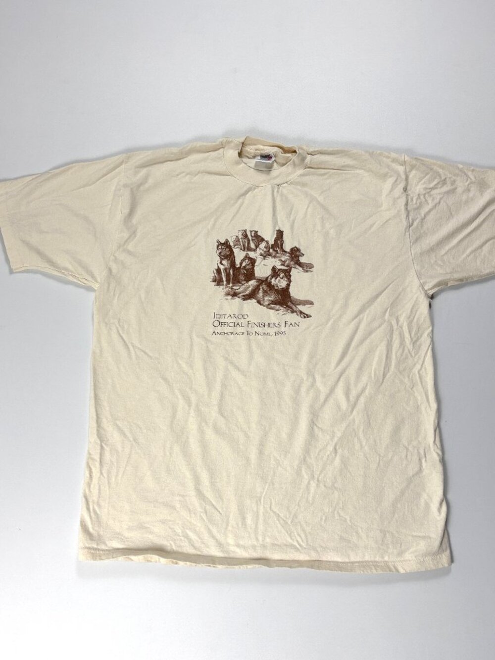 Vintage Iditarod T Shirt Beige Sz L/XL Anchorage Nome Alaska Dog Sled 1995 USA